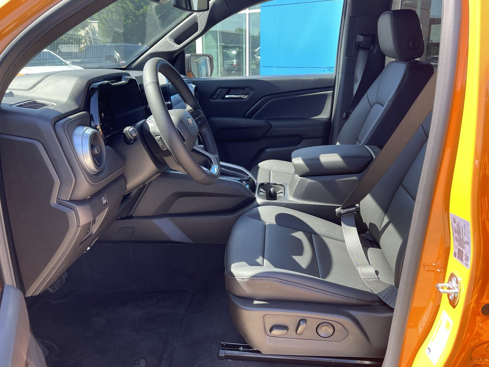 New 2026 Chevrolet Colorado LT w/ LT Convenience Package AWD/4WD image 12