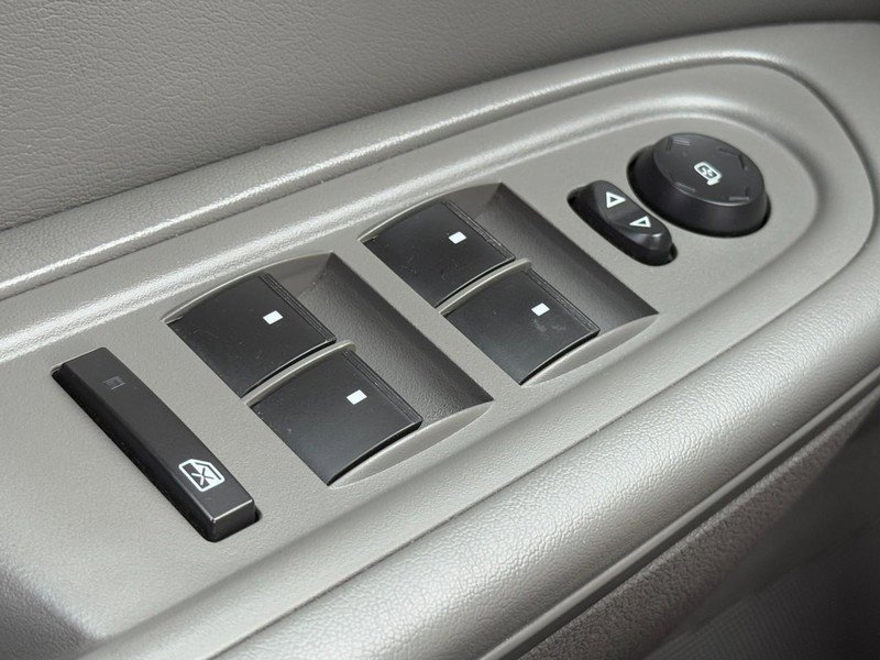 Used 2016 Chevrolet Traverse LT w/ Style and Technology Package image 22