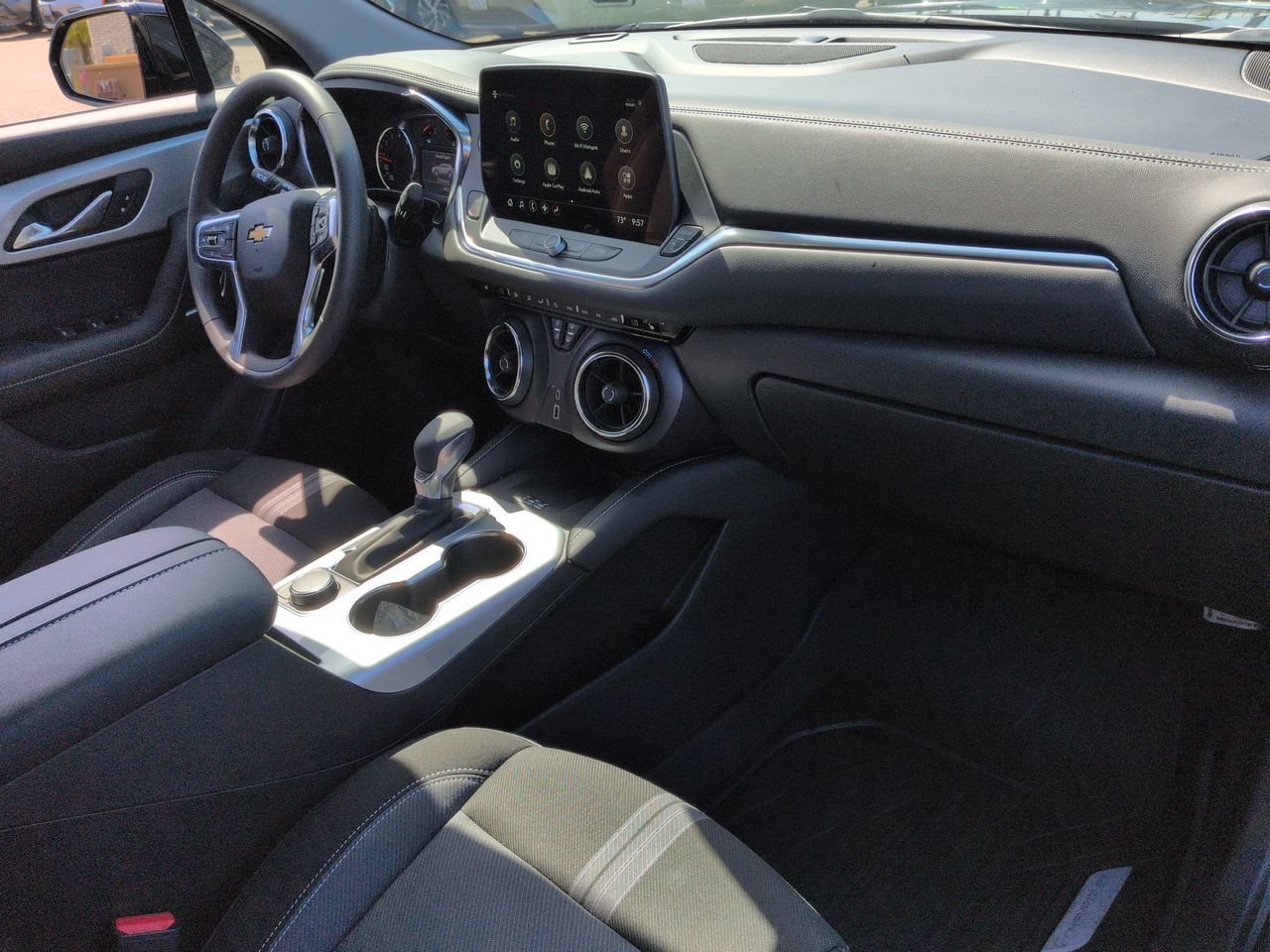 New 2026 Chevrolet Blazer LT w/ Convenience Package FWD image 30