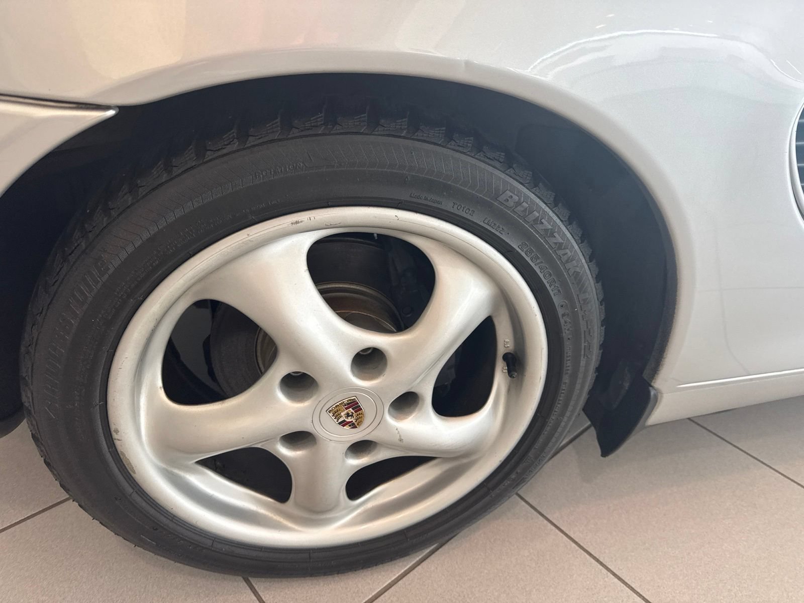 Used 1999 Porsche Boxster RWD image 10