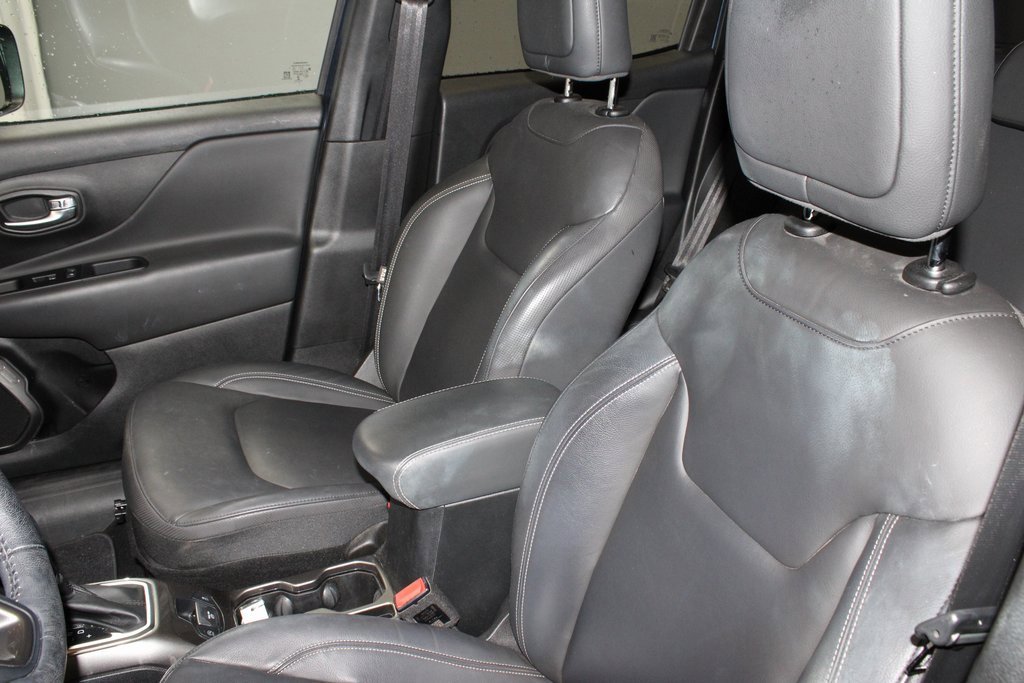 Used 2020 Jeep Renegade Limited w/ LED Lighting Group image 27