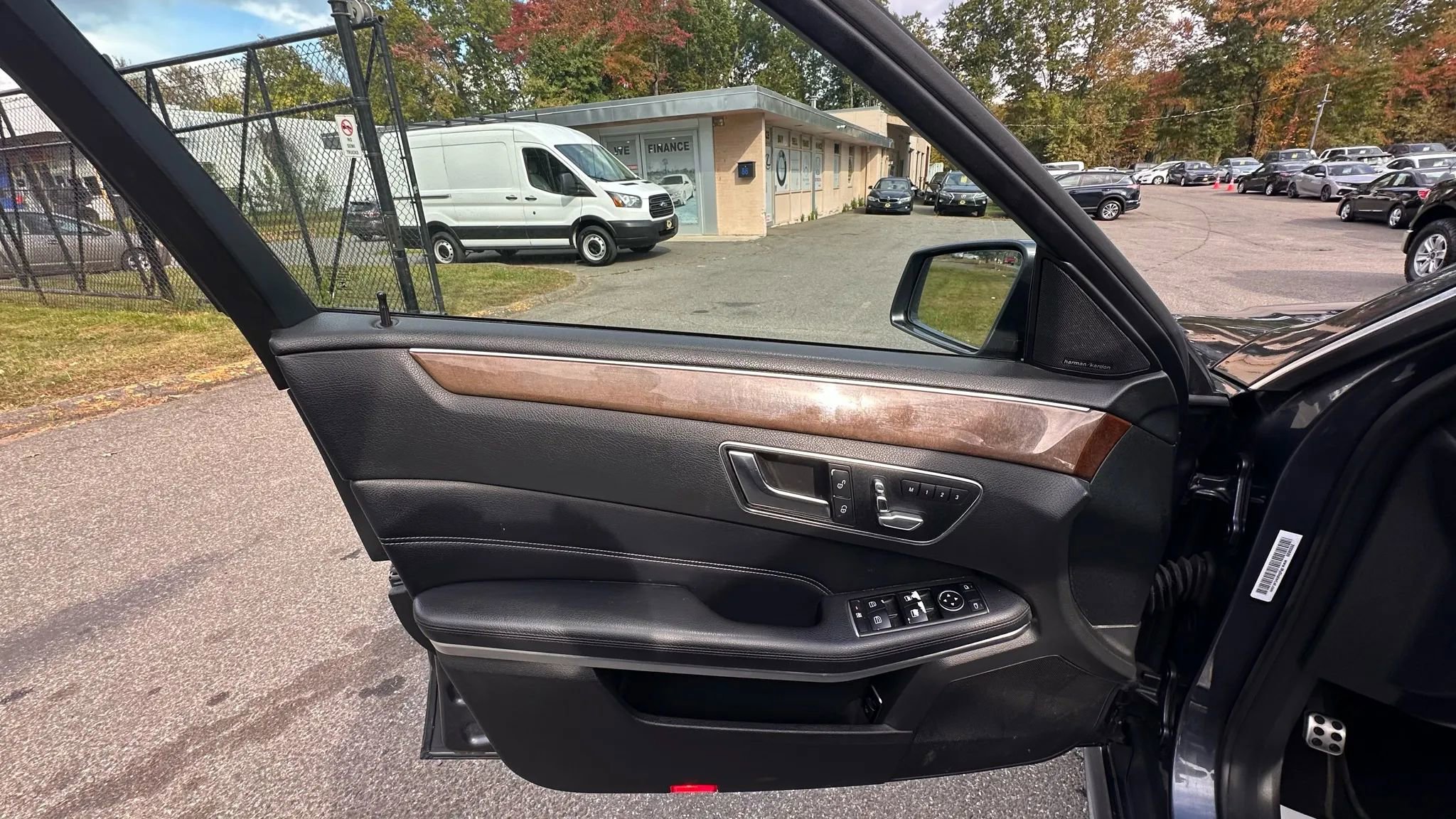 Used 2014 Mercedes-Benz E 350 4MATIC Sedan image 20