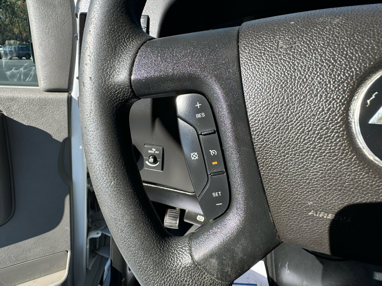 Used 2019 Chevrolet Express 2500 w/ Driver Convenience Package image 12