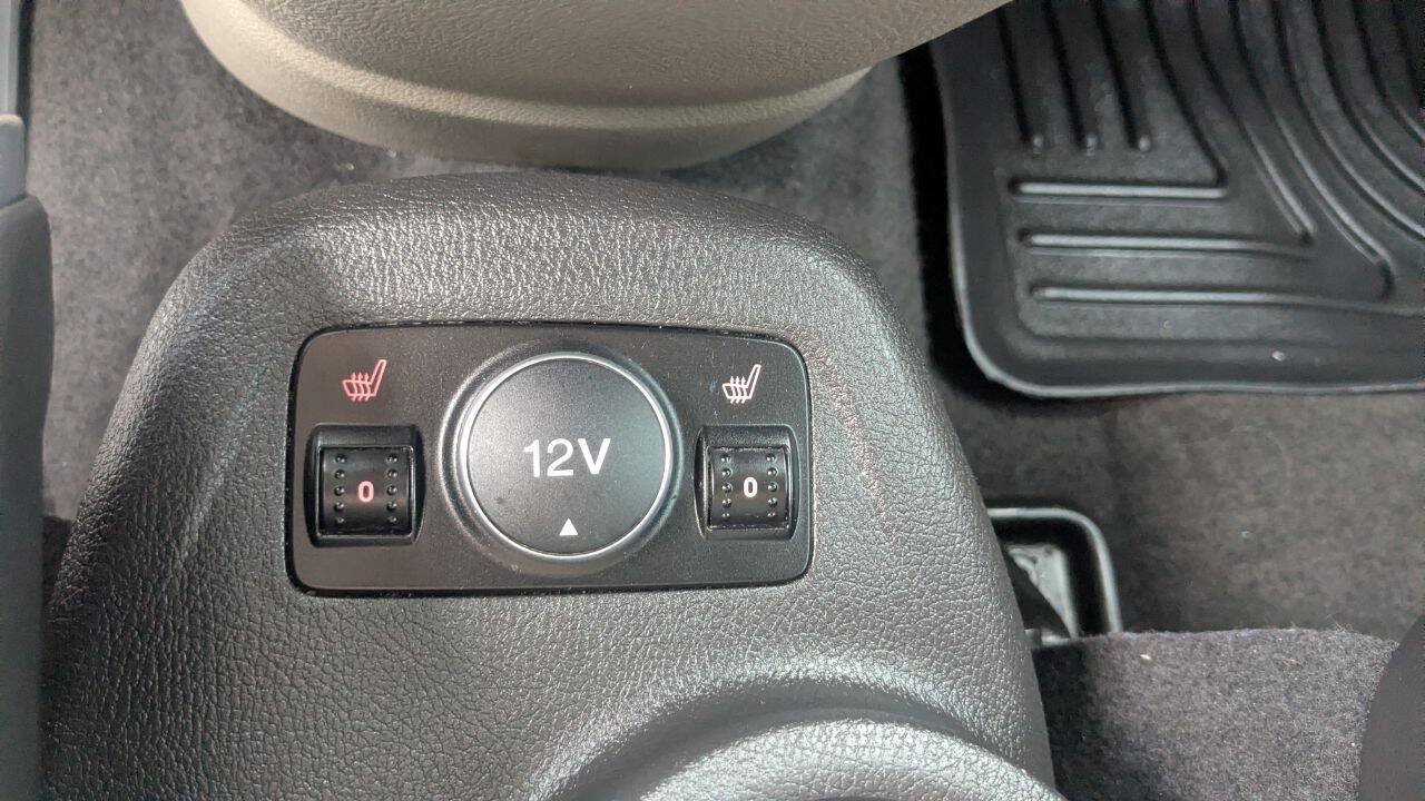 Used 2016 Ford Transit Connect Titanium FWD image 35