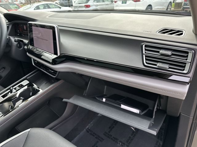 Certified 2023 GMC Acadia SLT w/ Preferred Package image 34