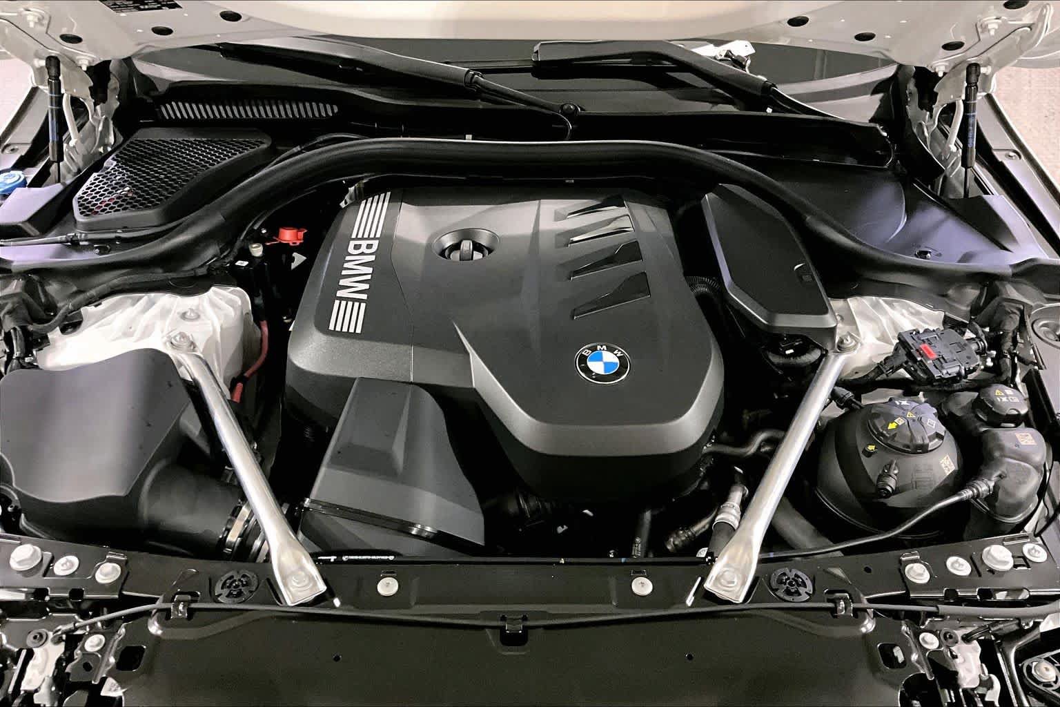 Certified 2026 BMW 530i xDrive w/ Premium Package AWD/4WD image 29