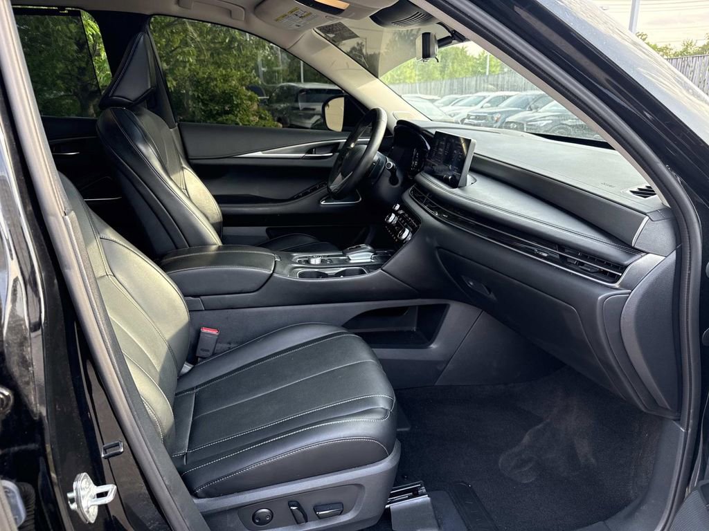 Used 2025 INFINITI QX60 Luxe w/ Vision Package AWD/4WD image 39