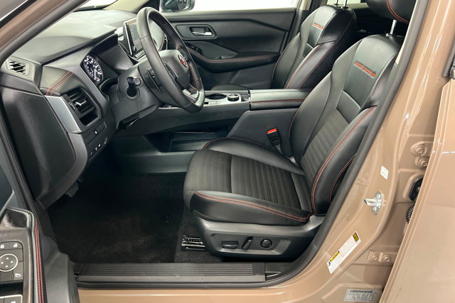 Used 2025 Nissan Rogue SV w/ Rock Creek Premium Package AWD/4WD image 18