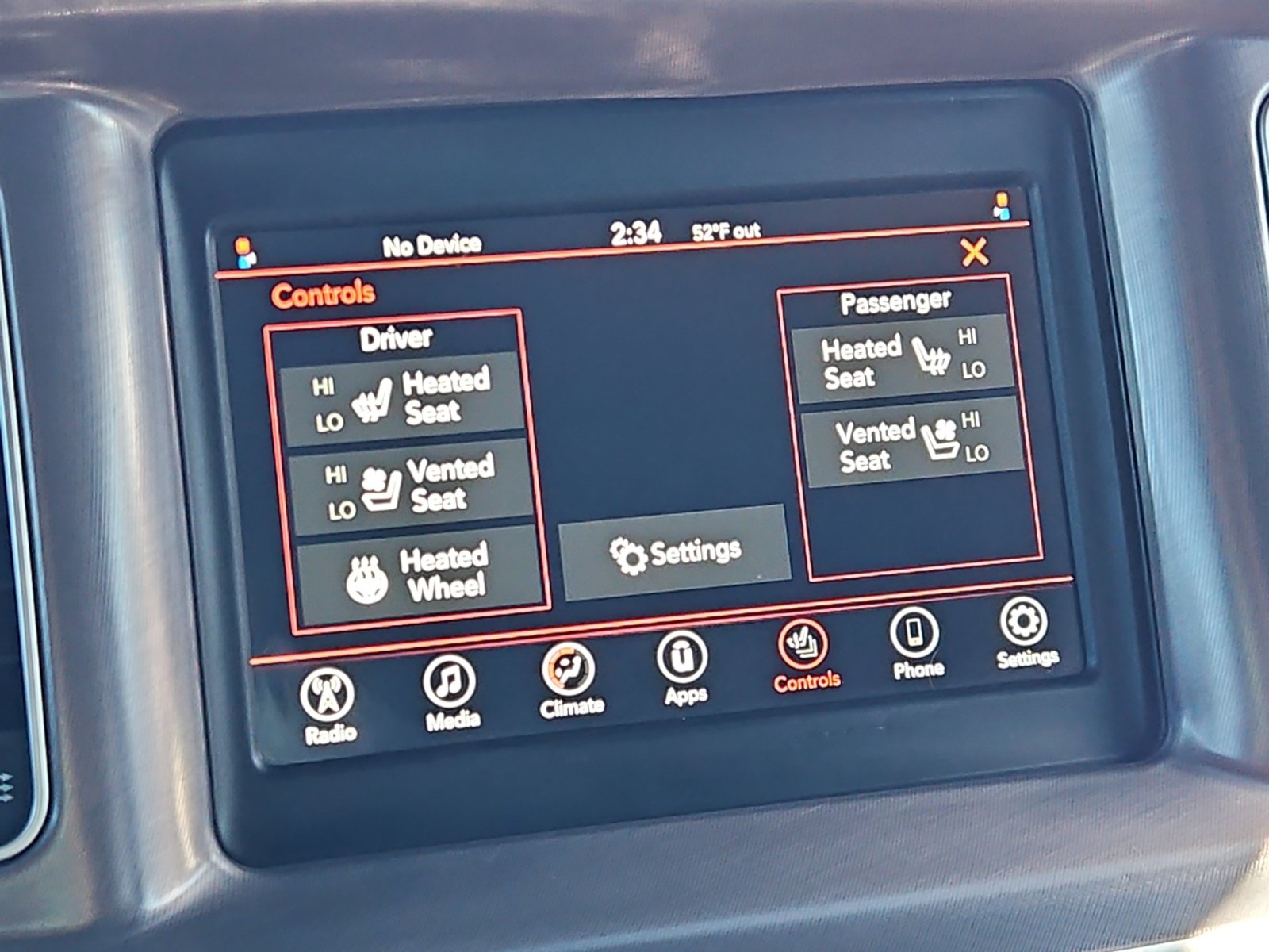 Used 2020 Dodge Charger SXT RWD image 19