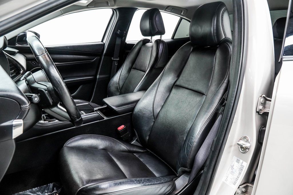Used 2022 MAZDA MAZDA3 s image 39