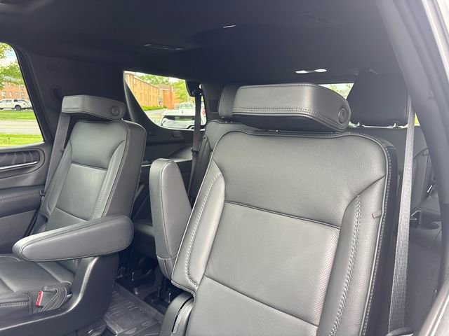 Used 2024 GMC Yukon Denali AWD/4WD image 9