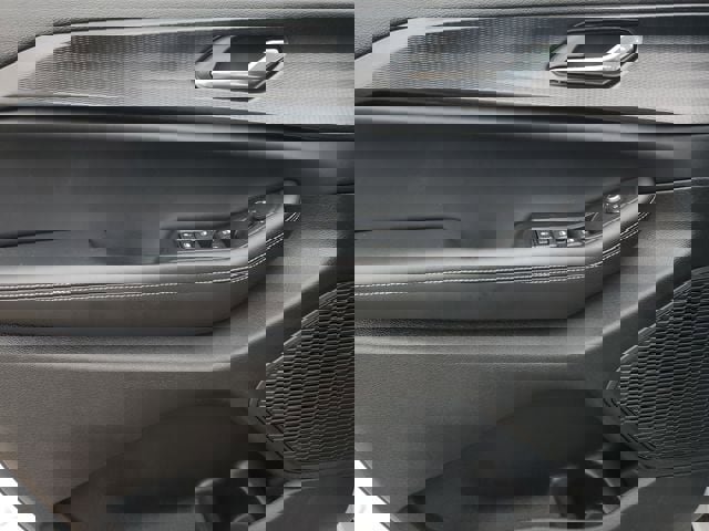 Certified 2025 Jeep Grand Cherokee Laredo X w/ Luxury Tech Group I image 25