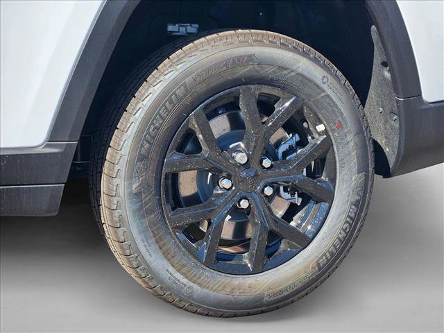 New 2026 Jeep Grand Cherokee L 4WD image 11