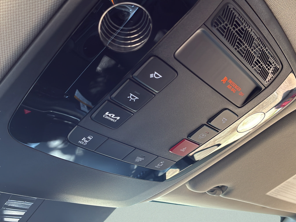 New 2026 Kia Carnival FWD image 42