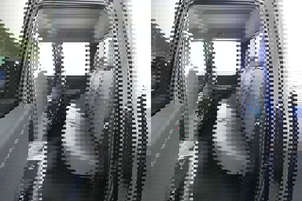 Certified 2022 Ford F150 XLT w/ Equipment Group 302A High image 26