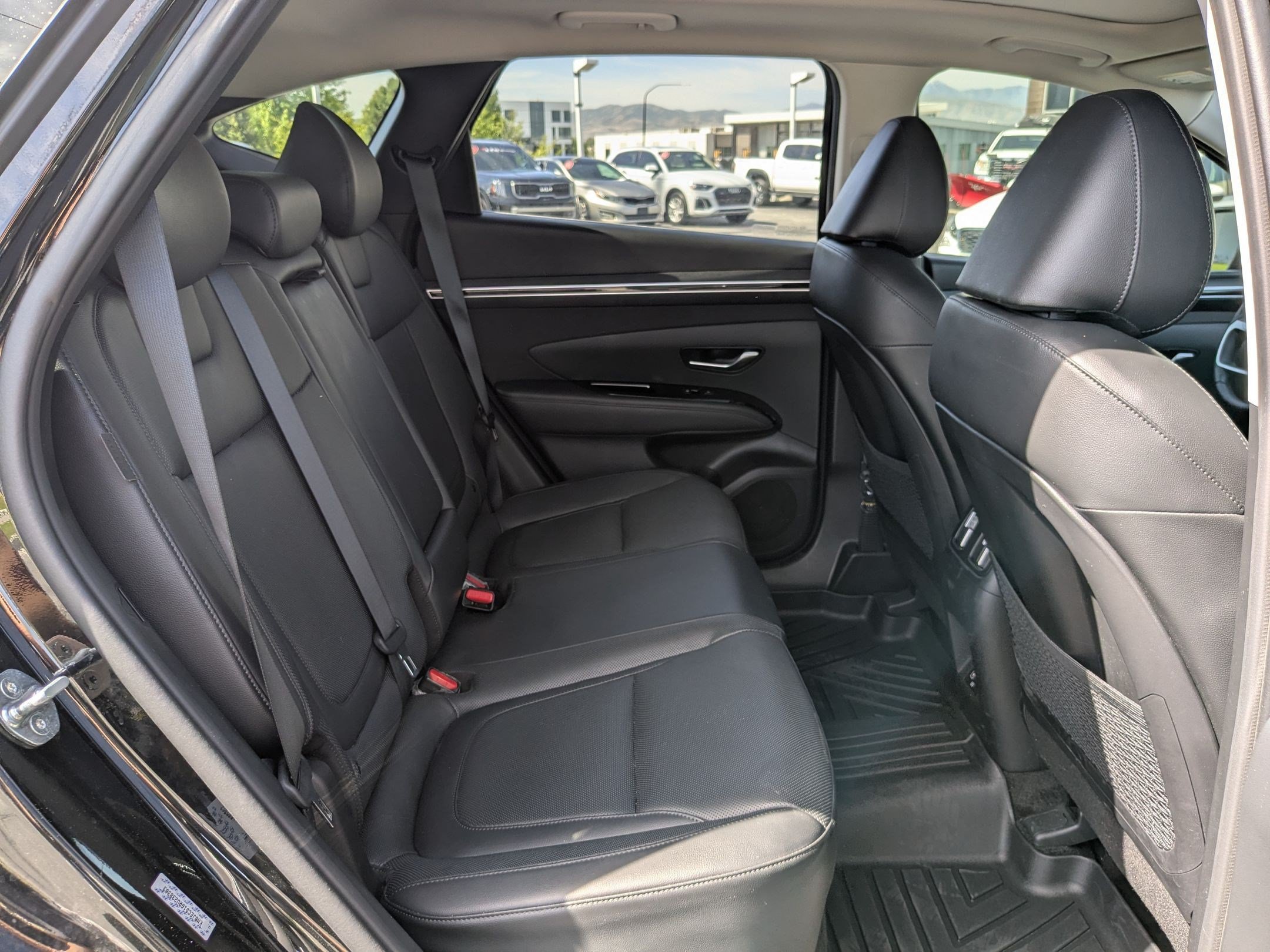 Used 2024 Hyundai Tucson Limited AWD/4WD image 28