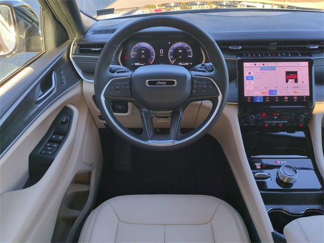 New 2025 Jeep Grand Cherokee Limited w/ Trailer Tow Package image 16