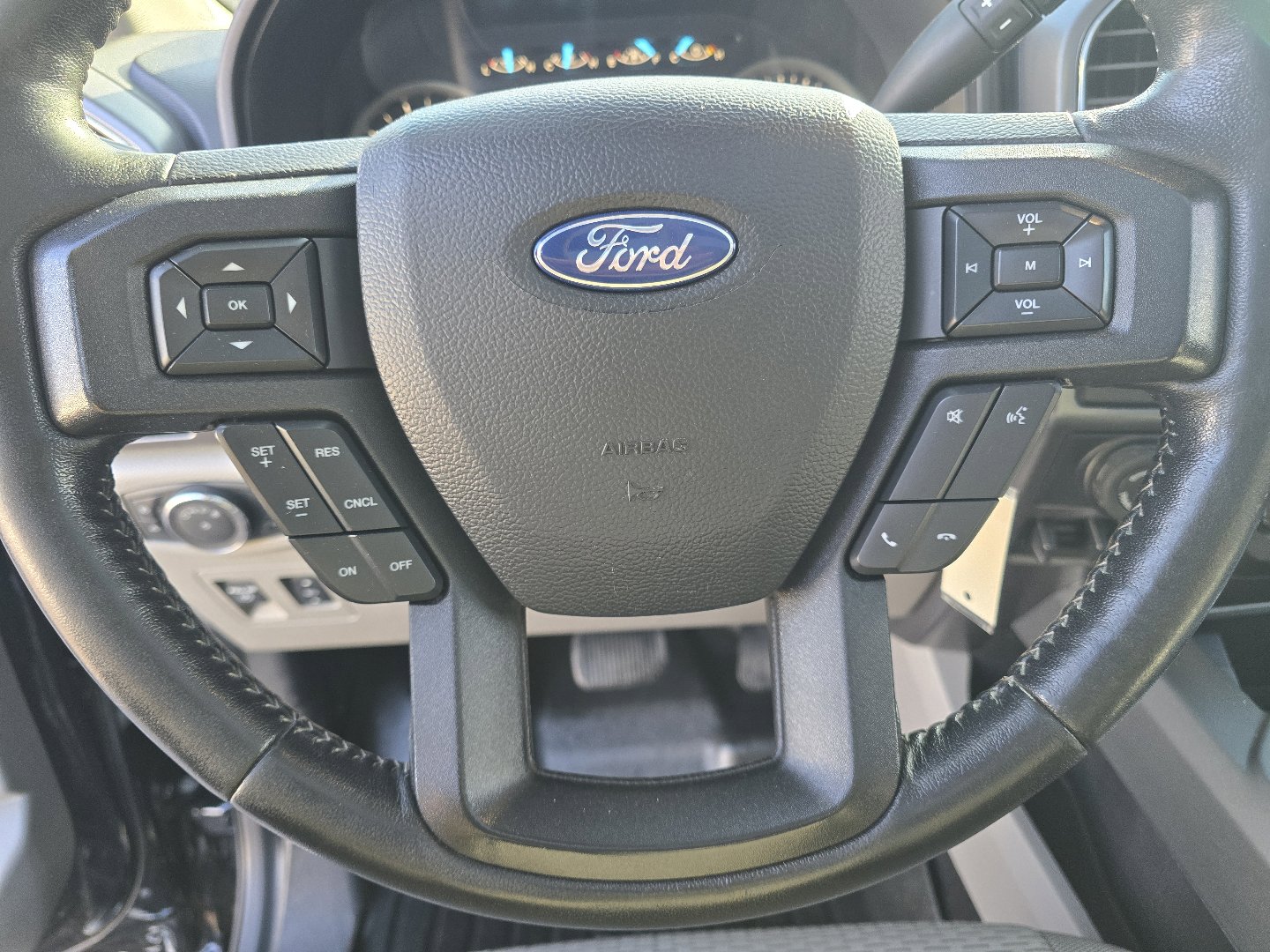 Used 2019 Ford F150 XLT w/ Equipment Group 302A Luxury image 39