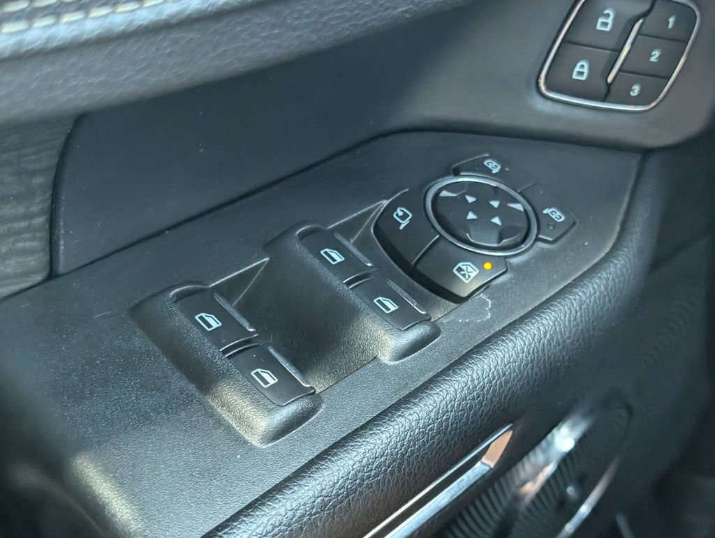 Used 2021 Ford Expedition Limited AWD/4WD image 14