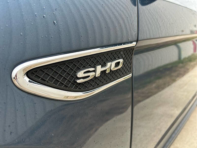 Used 2018 Ford Taurus SHO AWD/4WD image 11