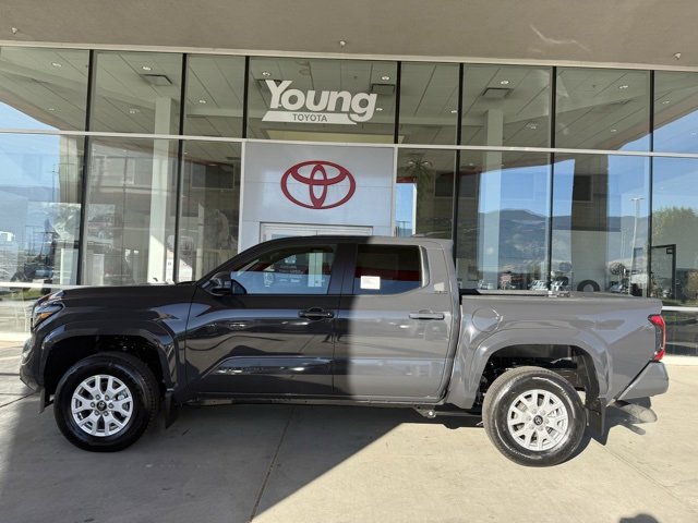 New 2025 Toyota Tacoma SR5