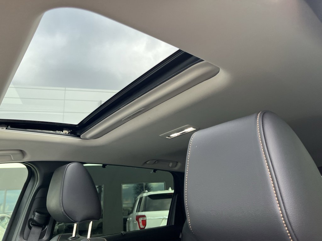 Certified 2025 MAZDA CX-90 3.3 Turbo w/ Preferred Package image 23