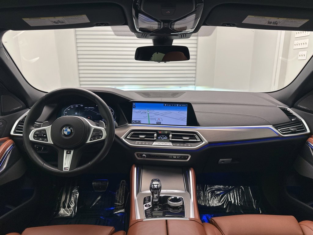 Used 2022 BMW X6 M50i w/ Executive Package image 17
