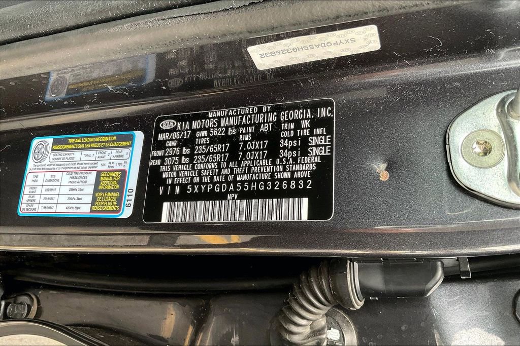 Used 2017 Kia Sorento LX image 37