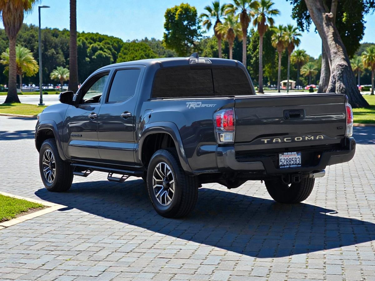Used 2020 Toyota Tacoma TRD Sport w/ Technology Package RWD image 6