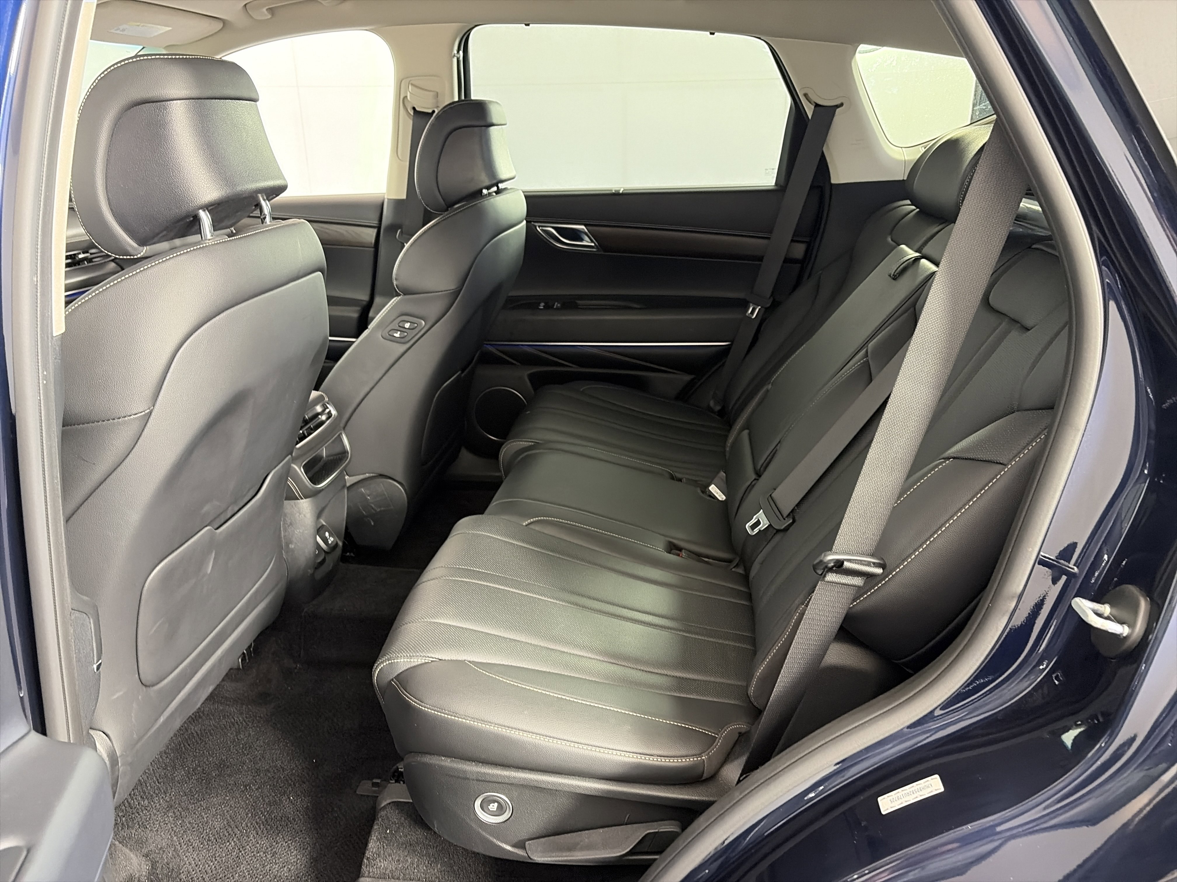 Used 2024 Genesis GV80 2.5T image 7