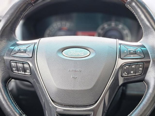 Used 2016 Ford Explorer Platinum image 16