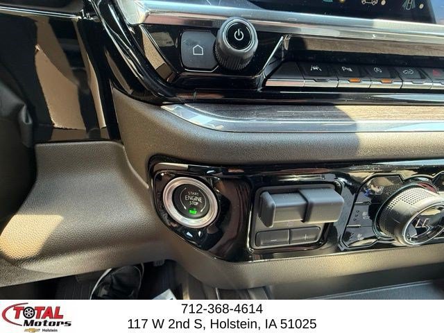 Used 2023 Chevrolet Silverado 1500 LTZ AWD/4WD image 27