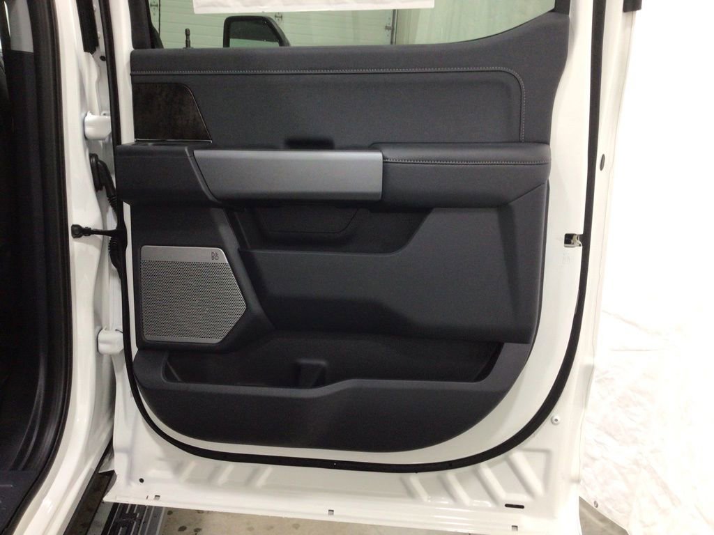 New 2025 Ford F250 Lariat w/ Lariat Ultimate Package image 37