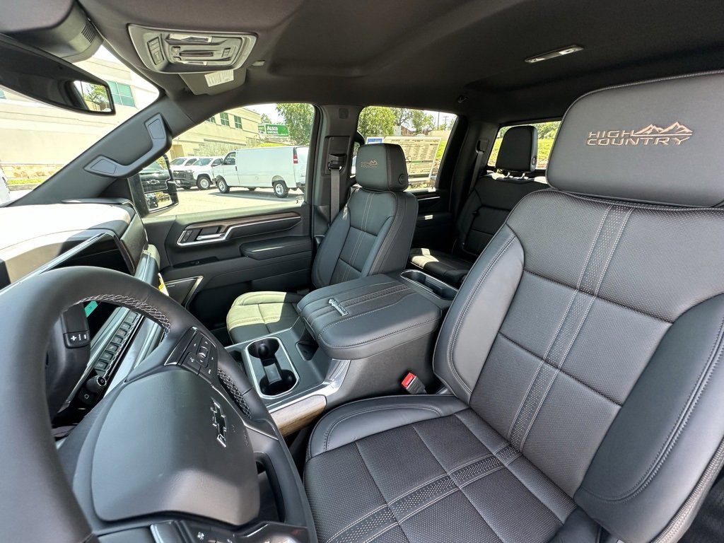 New 2025 Chevrolet Silverado 2500 High Country w/ Midnight Edition image 17