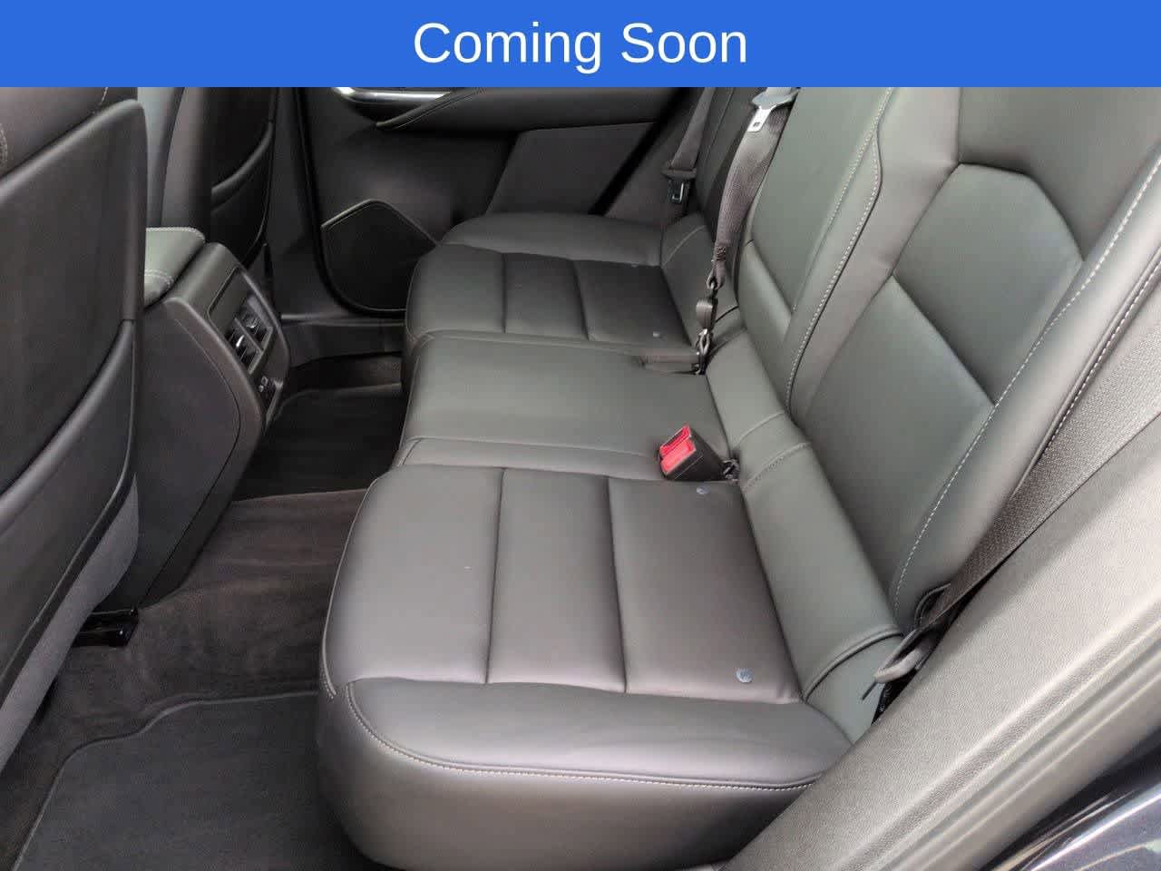 Used 2023 Cadillac XT4 Premium Luxury w/ Cold Weather Package AWD/4WD image 20