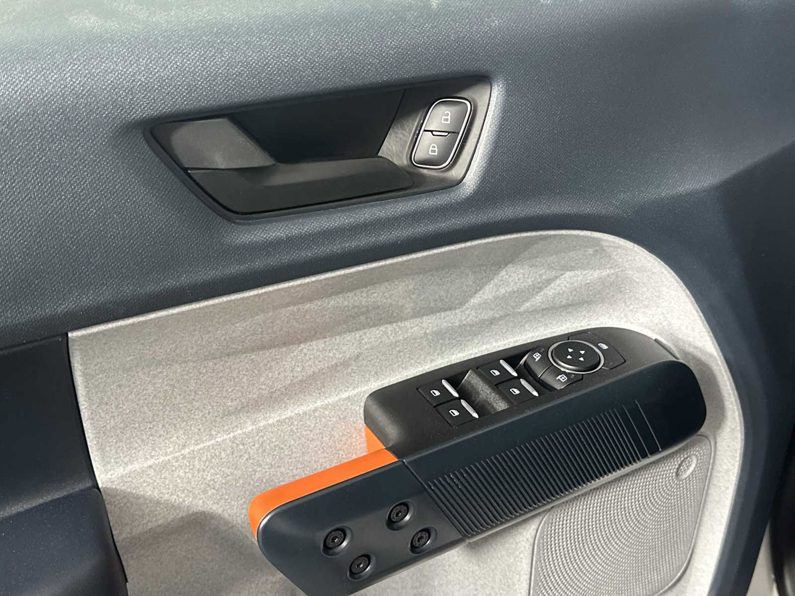 Used 2024 Ford Maverick XLT image 10