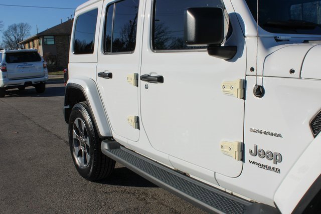 Used 2018 Jeep Wrangler Unlimited Sahara image 48