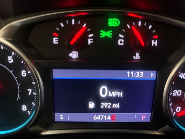 Used 2023 Chevrolet Equinox RS w/ RS Leather Package FWD image 25