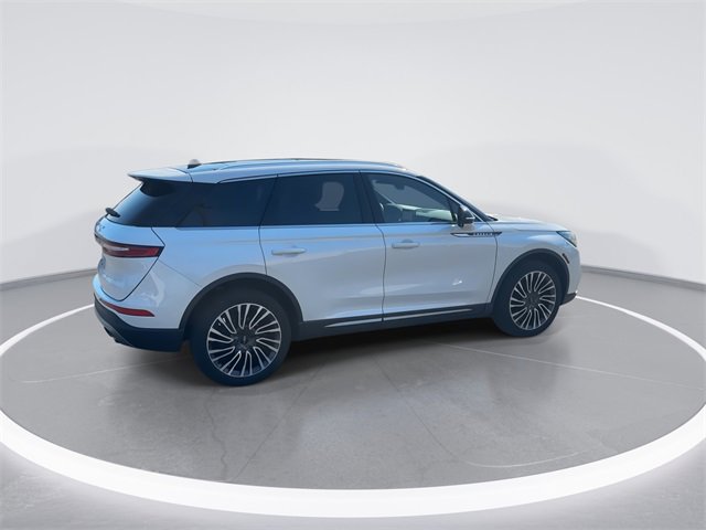 Used 2021 Lincoln Corsair Reserve w/ Elements Package image 7