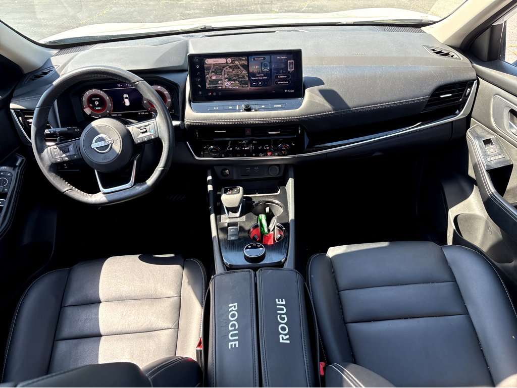Used 2024 Nissan Rogue SL w/ SL Premium Package image 4
