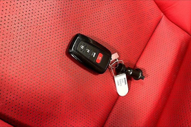 Used 2023 Toyota Camry XSE w/ Navigation Package FWD image 32