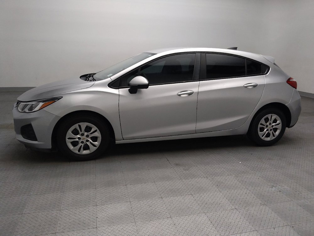 Used 2019 Chevrolet Cruze LS FWD image 2