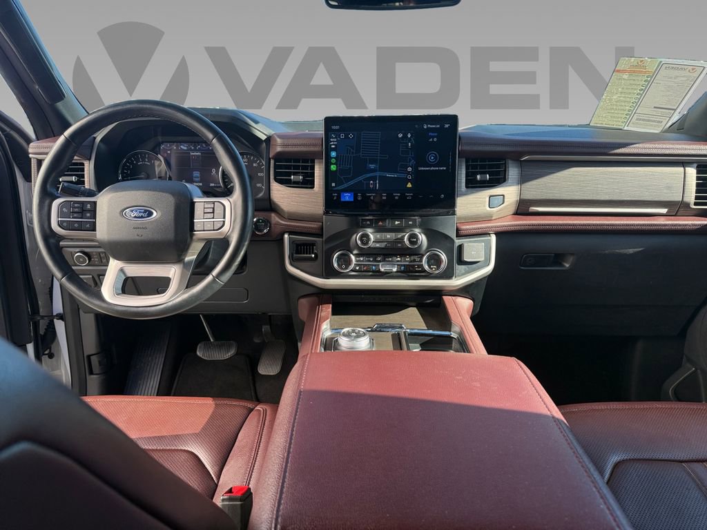 Used 2024 Ford Expedition Limited image 2
