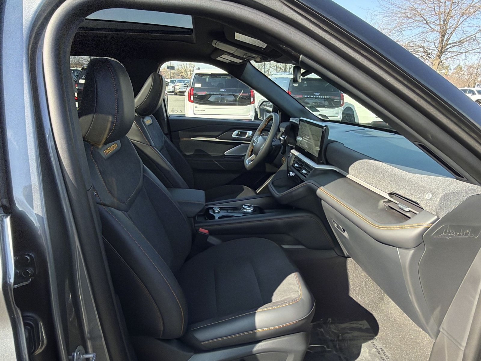 New 2026 Ford Explorer Tremor w/ Tremor Ultimate Package AWD/4WD image 38