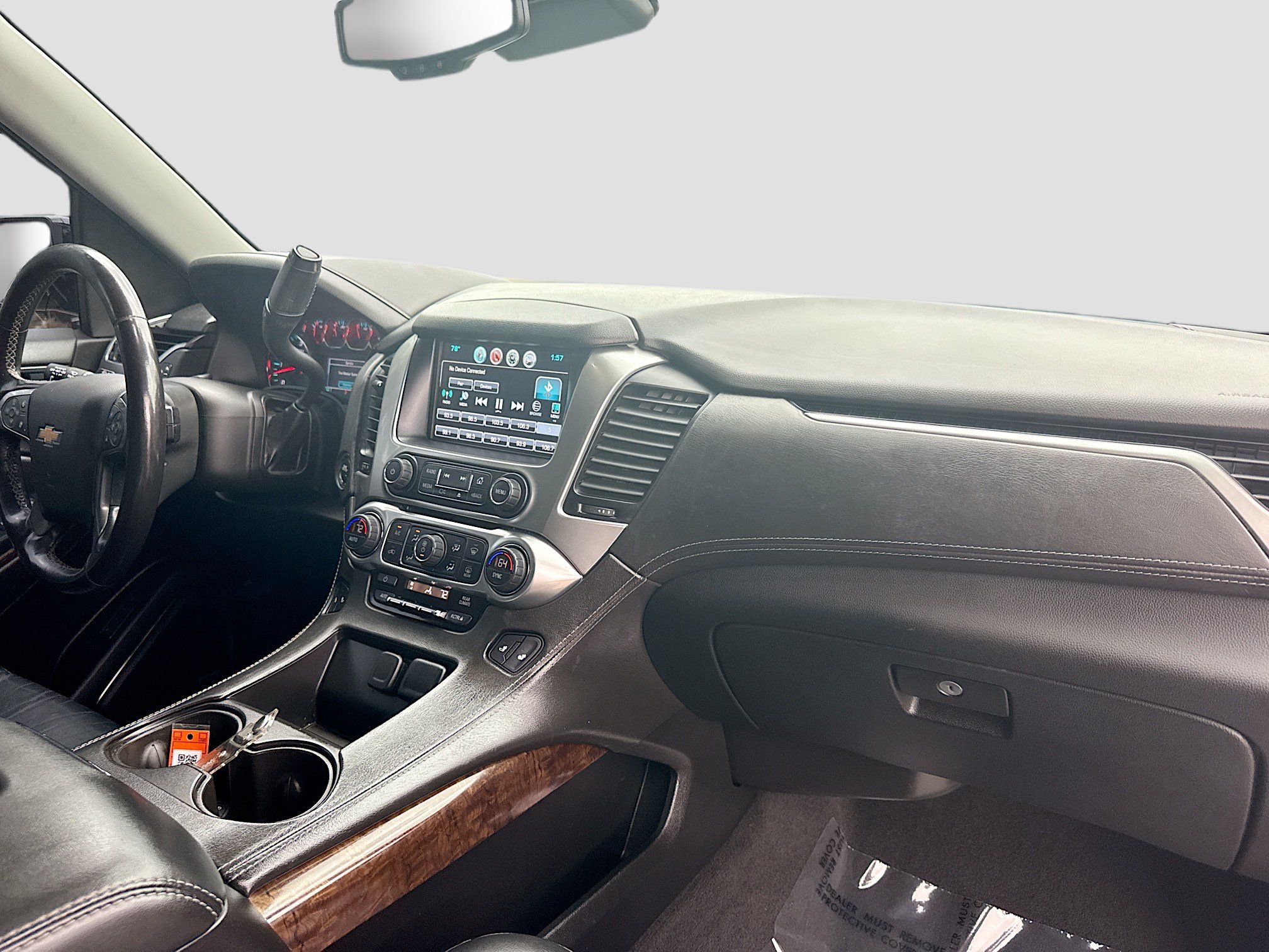 Used 2020 Chevrolet Suburban LT w/ Luxury Package RWD image 32