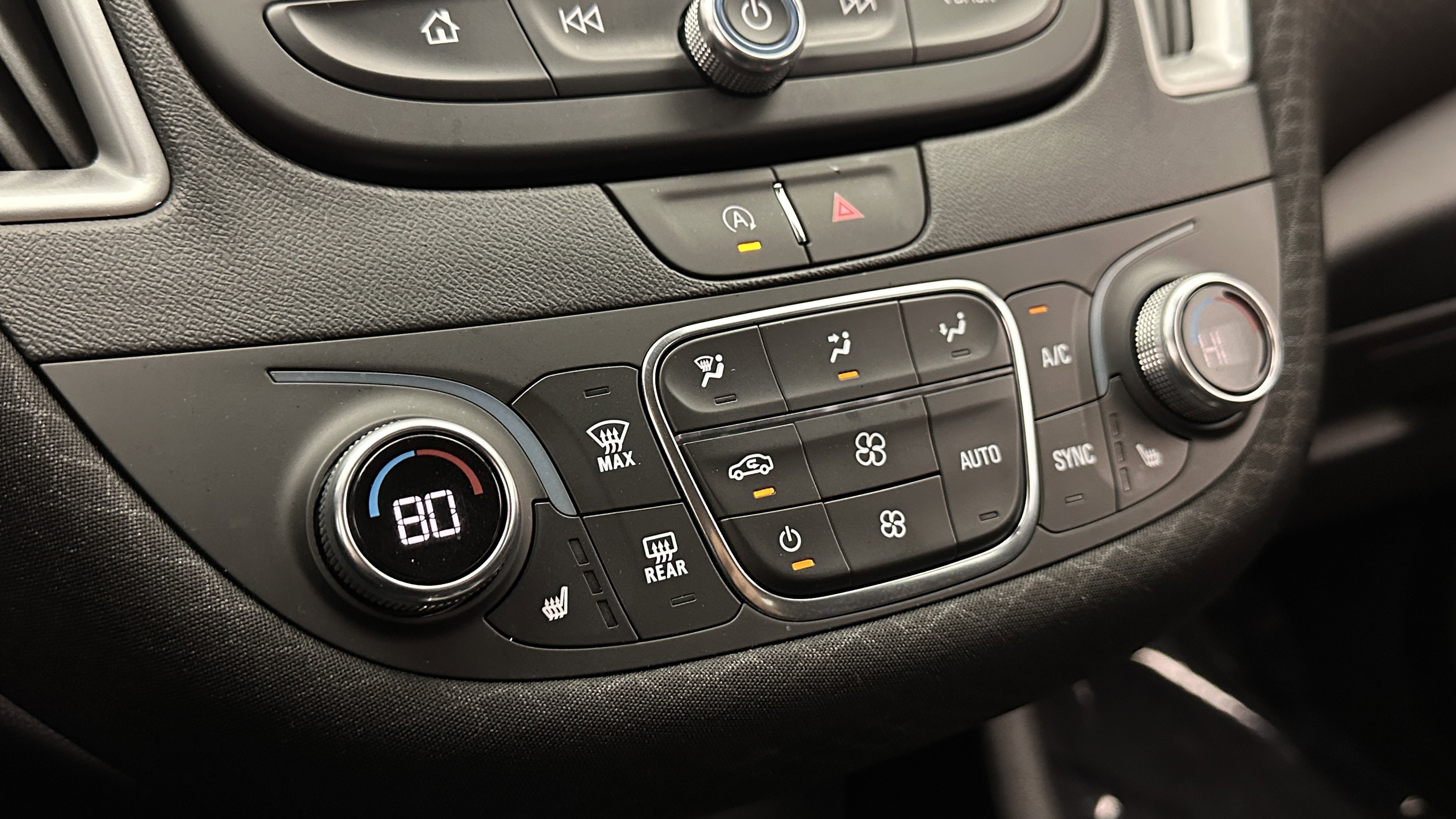 Used 2024 Chevrolet Malibu LT FWD image 16