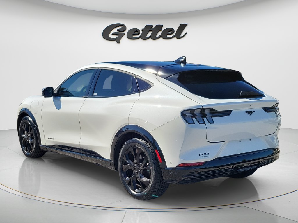 Used 2021 Ford Mustang Mach-E Premium RWD image 7