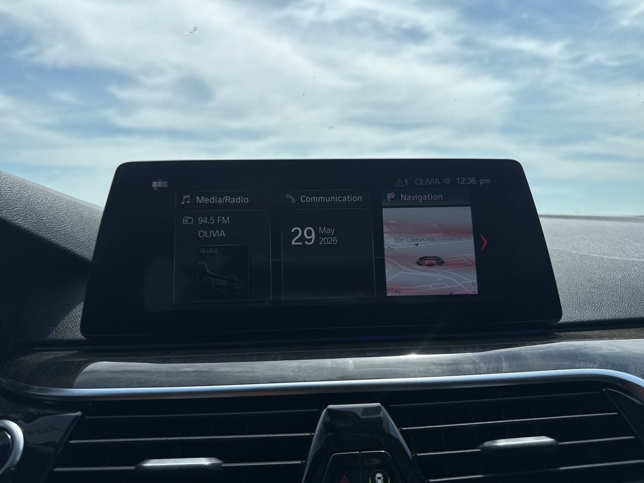 Used 2019 BMW 530i w/ Premium Package RWD image 46