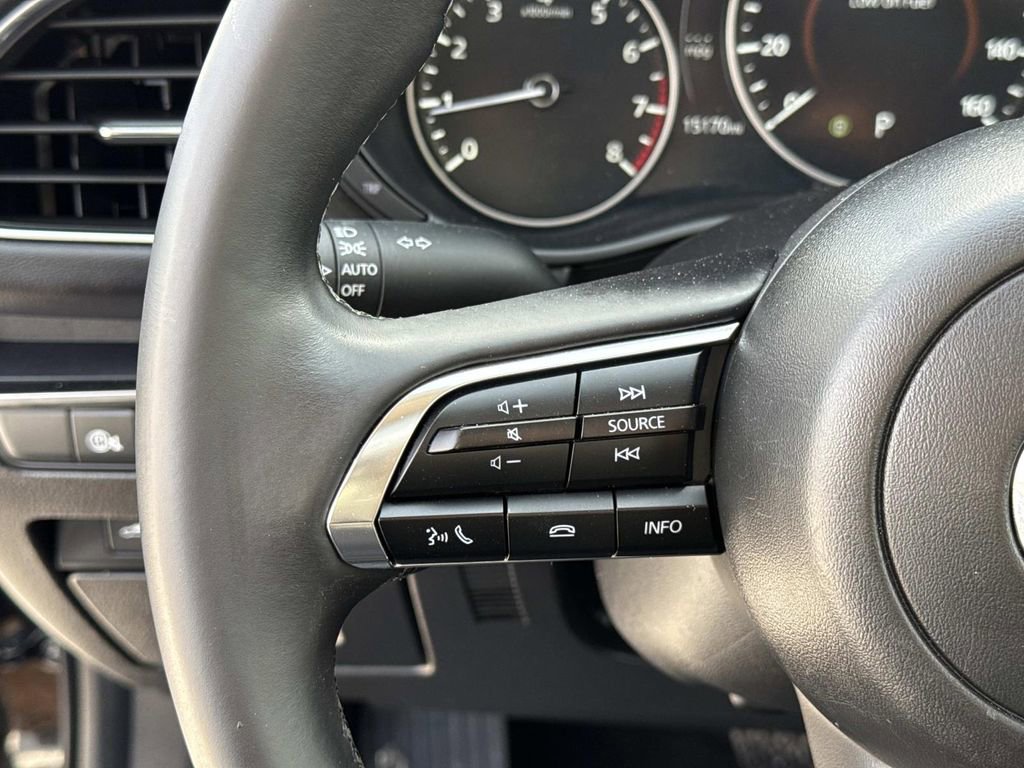 Used 2025 MAZDA MAZDA3 s image 21