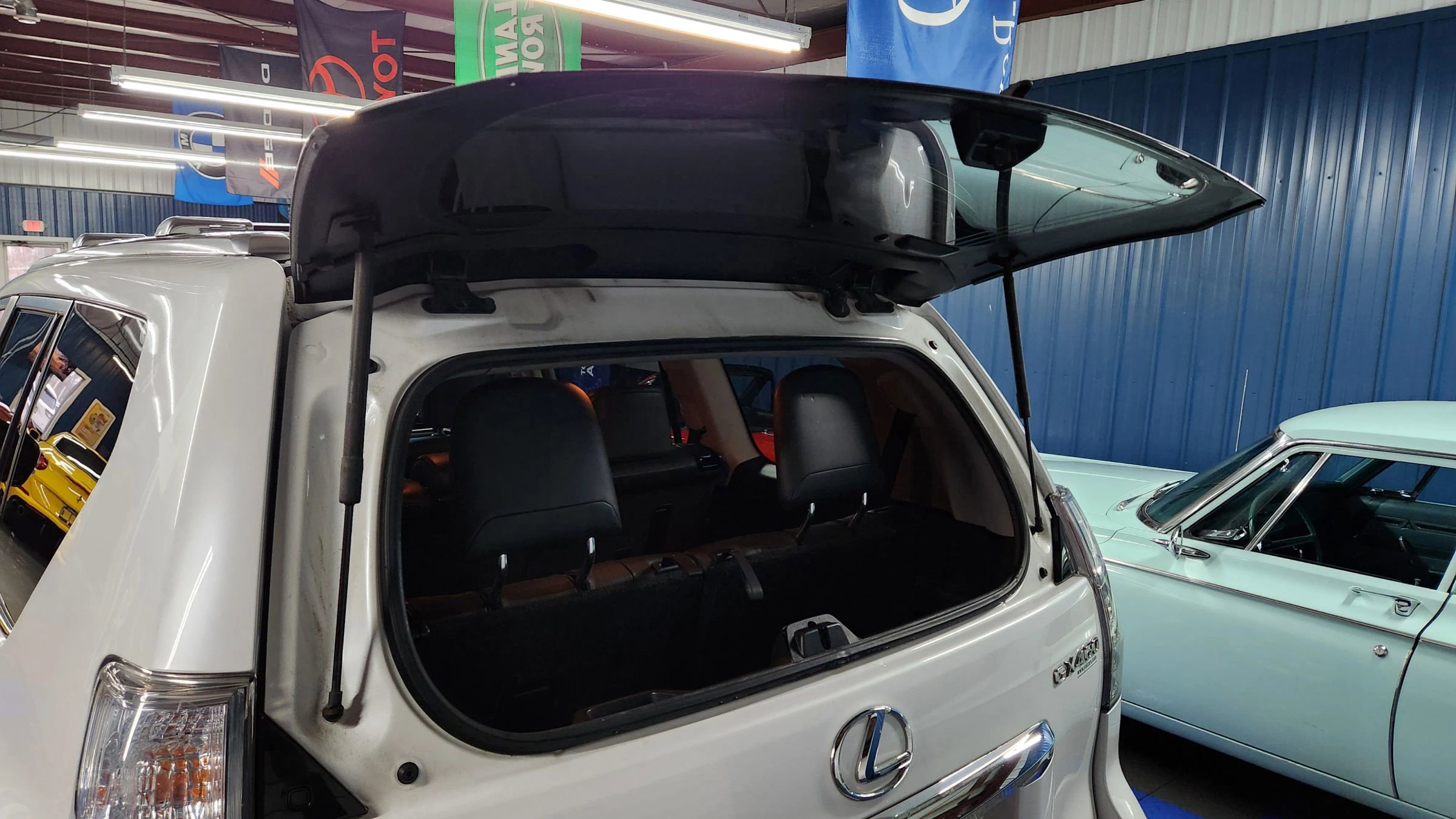 Used 2015 Lexus GX 460 image 68